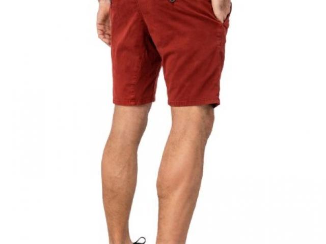 short bermuda rouge homme dening short chino de la marque Pullin 