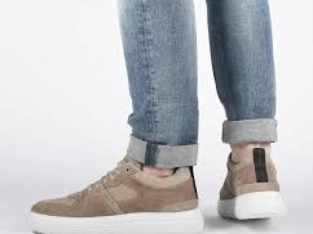 Basket Blackstone marque haute gamme de chaussures hommes et femmes.