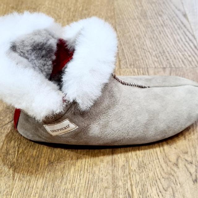 Dream Bridge Pantoufles en Molleton Sherpa pour Enfants avec Semelle antid/érapante pour gar/çons Filles