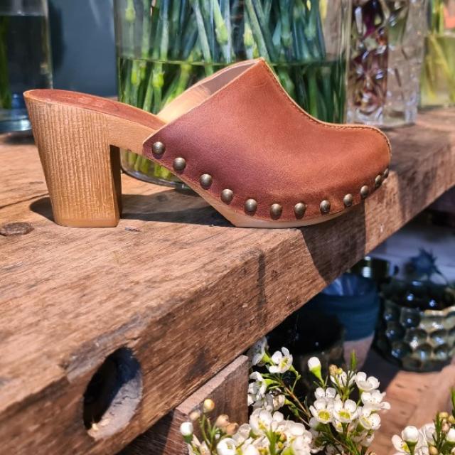 sabot fermé Virginie Darling matières nobles pour un style ultra branché