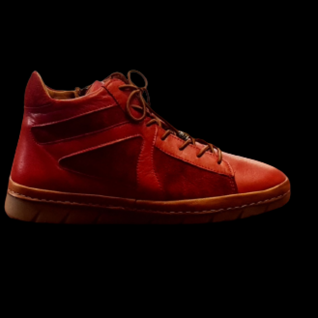 Chaussure Madory 100% cuir semelle intérieur moelleuse et caoutchouc naturel.