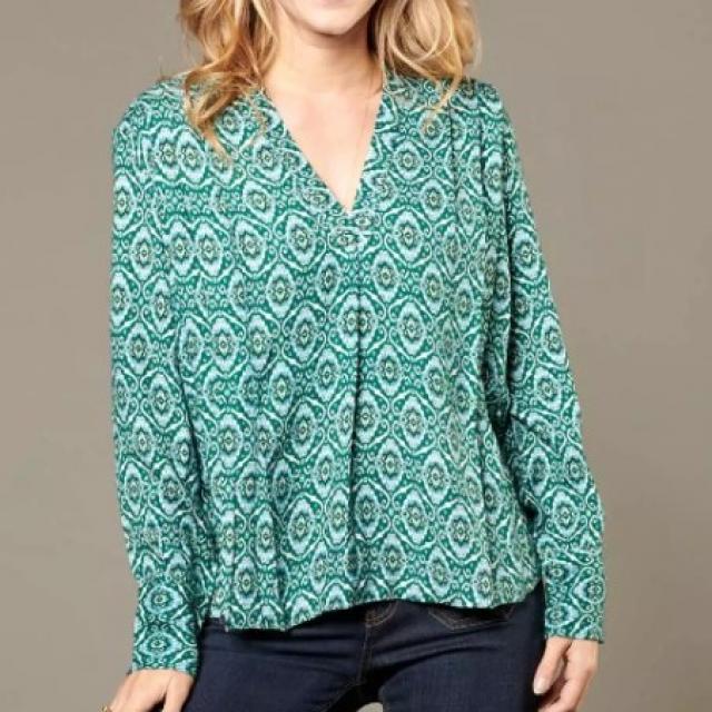 blouse storiatipic 100 % modal pour un confort optimal.SARA KALEI CANARD