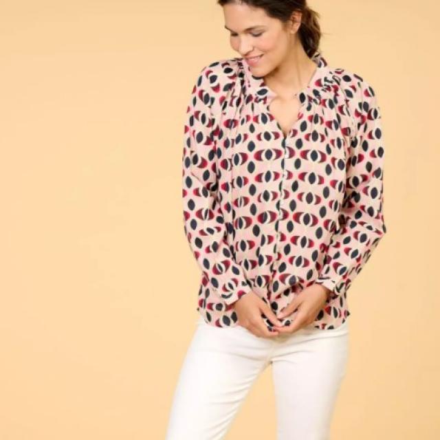 blouse storiatipic 100 %coton bio pour un confort optimal.