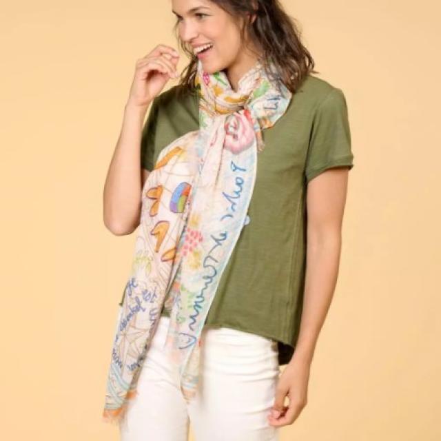 foulard dany de chez storiatipic, metières 100% naturelles