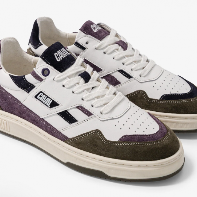 Sneakers CAVAL Purple Storm asymétriques au look retro-sportswear, décontracté