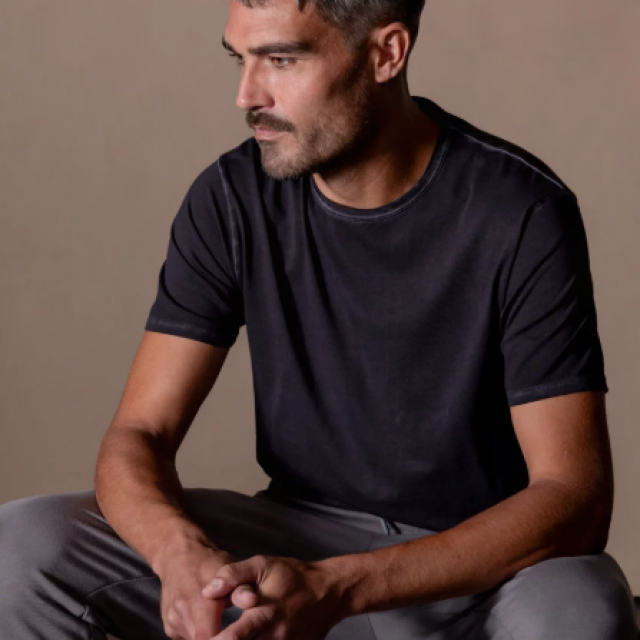 Tee-shirt ANONYM APPAREL col rond en Mid jersey délavé