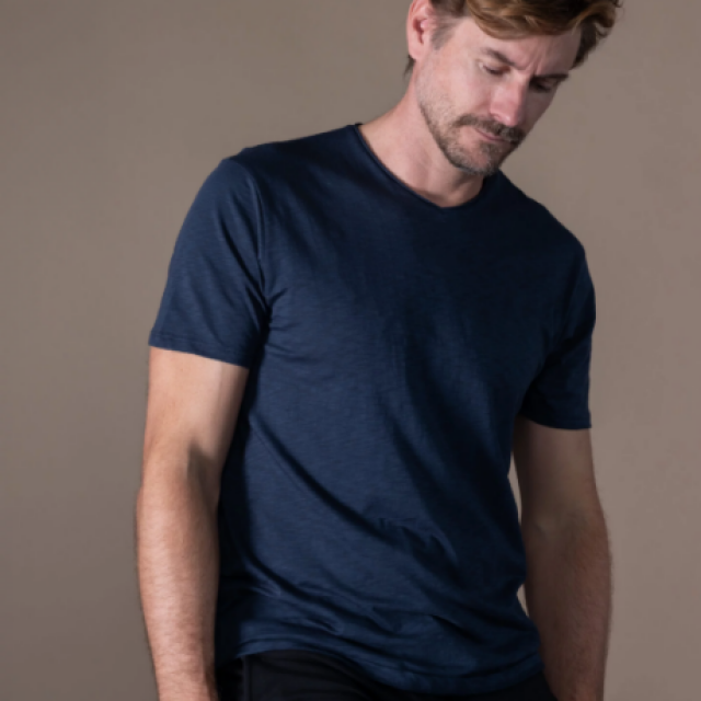 Tee-shirt ANONYM APPAREL petit col V  en jersey
