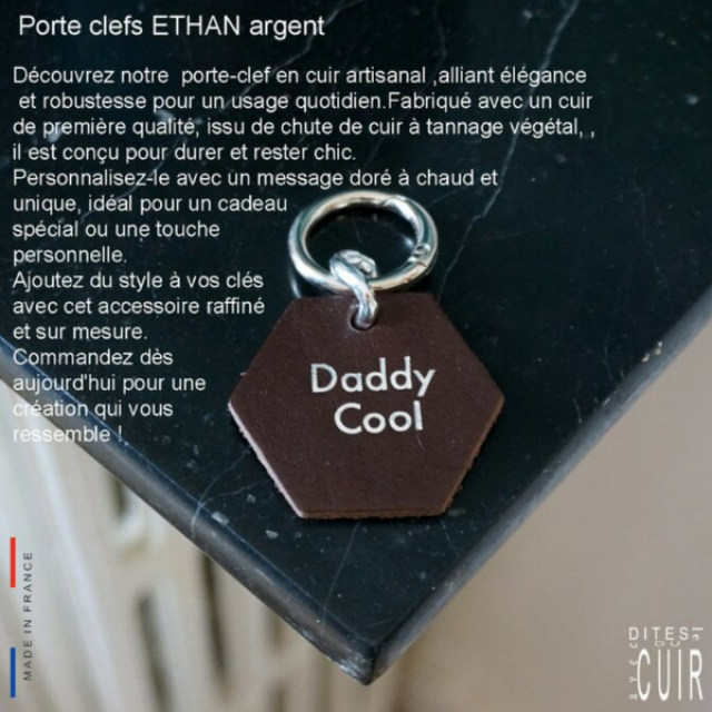 Porte clefs Ethan ARGENT Porte clefs en cuir lisse à tannage végétal avec message 
